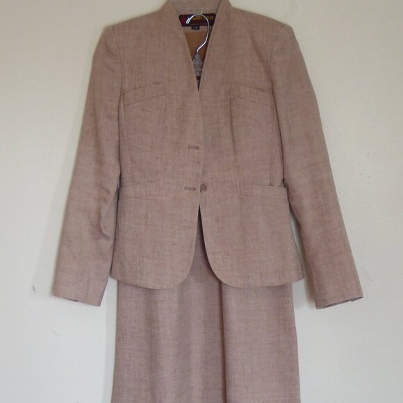 Classic Vintage Suite by Peabody House - Picture 1 of 6